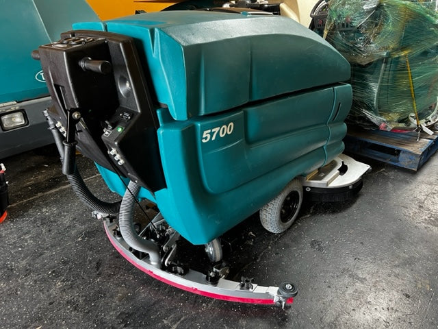 Reconditioned Tennant 5700 floor scrubber