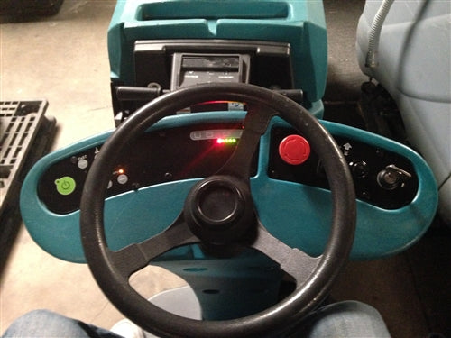 Tennant T7 Rider floor scrubber